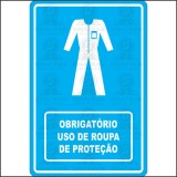 Obrigatório uso de roupa de proteção